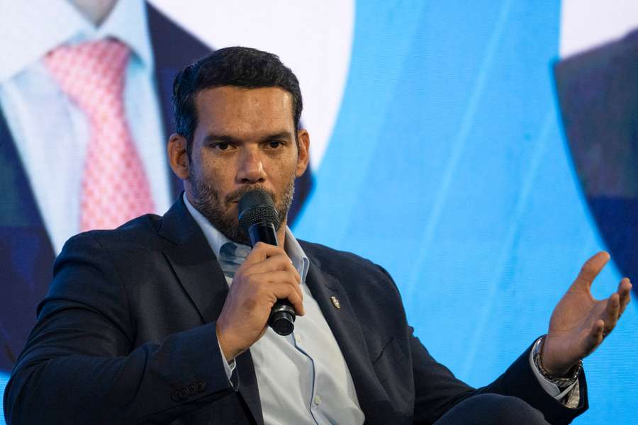 Xaud habla en un evento en Río de Janeiro