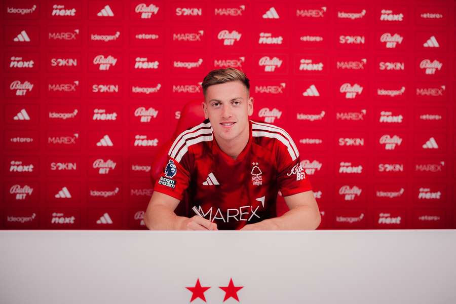 Delap has signed for Forest Delap has signed for Forest