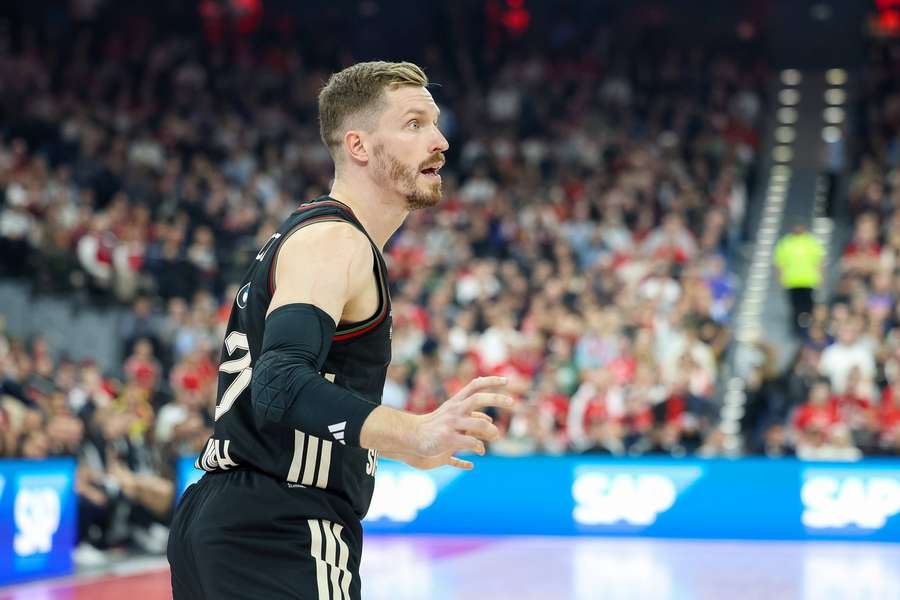 Andreas Obst war bester Werfer der Bayern Andreas Obst war bester Werfer der Bayern