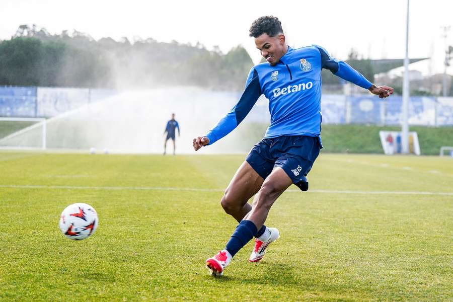 Galeno no treino do FC Porto
