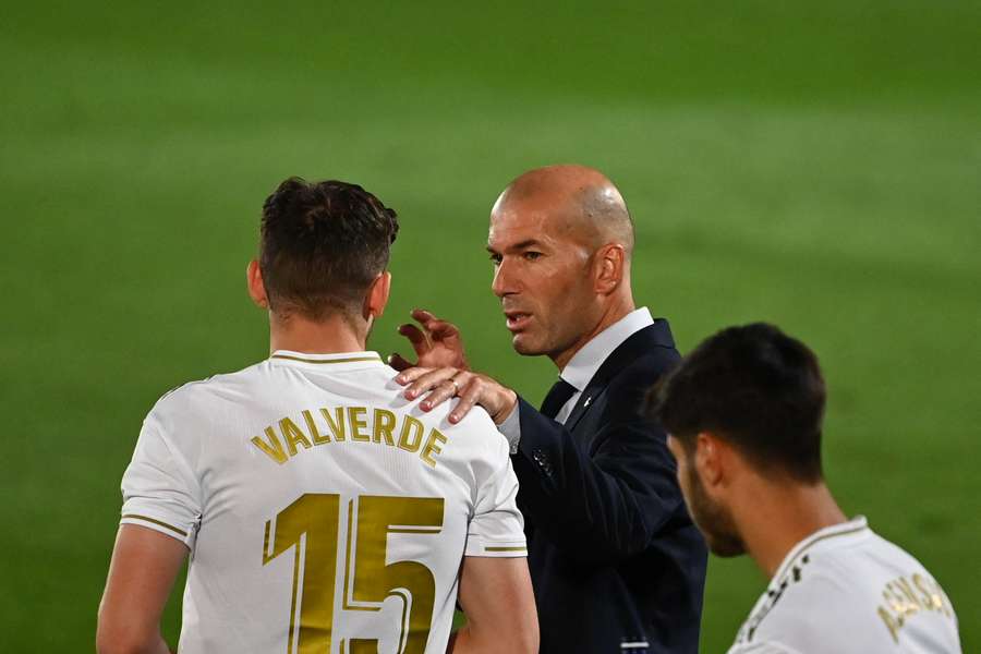 Fede Valverde con Zinedine Zidane
