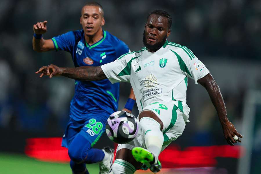 Al-Ahli perdeu para Al-Fateh na Liga Saudita