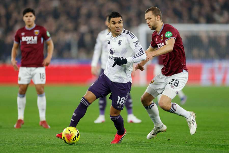 Sao Paulo chief confirms approach to Man Utd veteran Casemiro