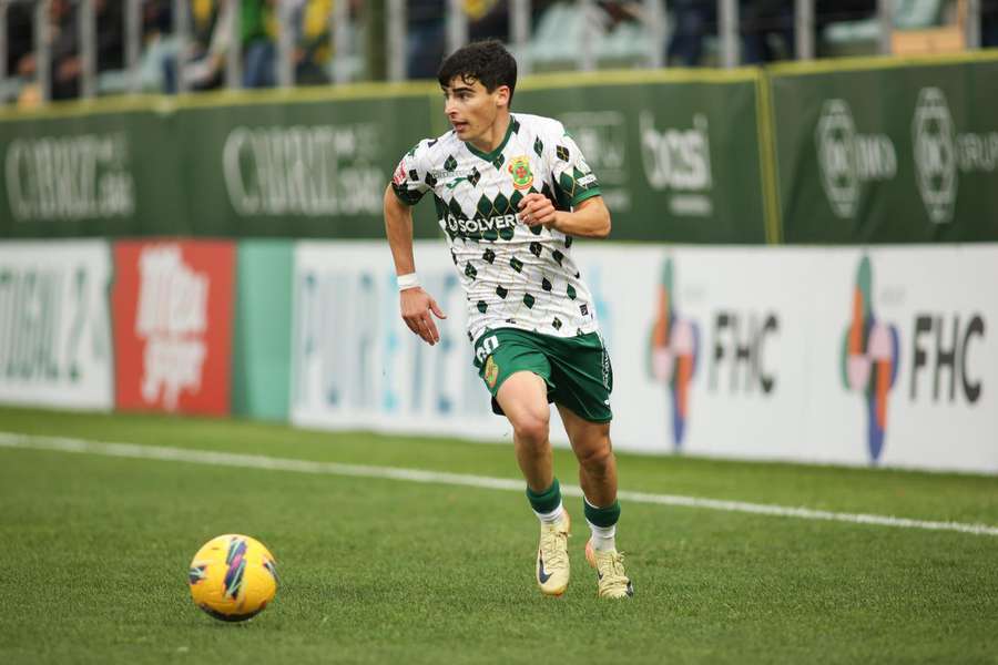 Costinha, extremo do Paços de Ferreira