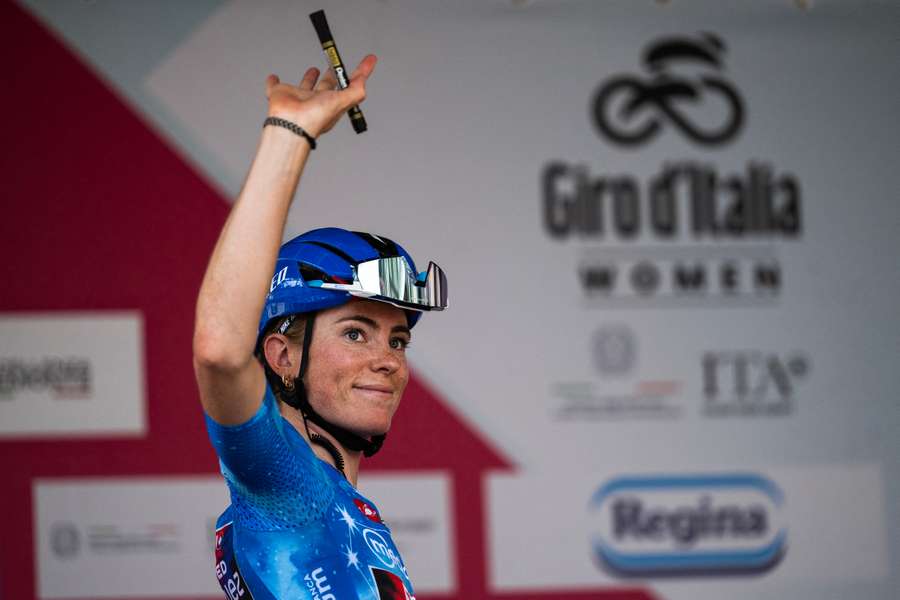 Renversante, Demi Vollering décroche son premier Tour d'Italie Renversante, Demi Vollering décroche son premier Tour d'Italie