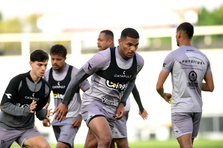 Ponte Preta vive péssima fase na Série B Ponte Preta vive péssima fase na Série B
