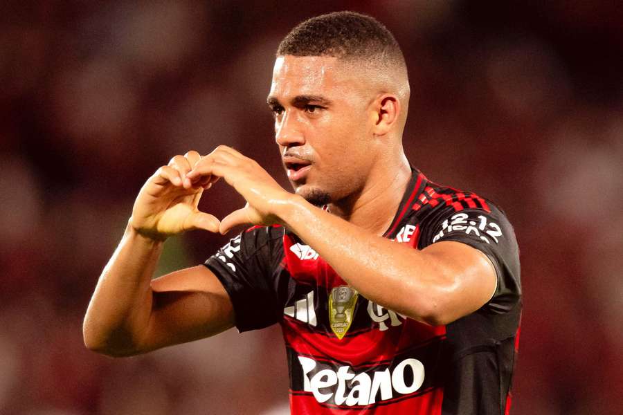 Samuel Lino marcou aos 37 minutos do primeiro tempo