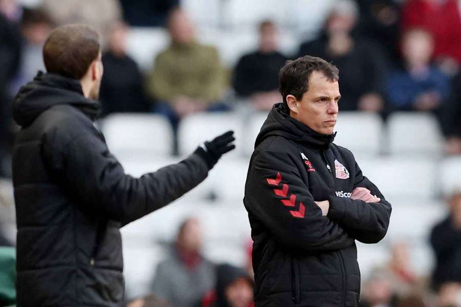 Le Bris praises Sunderland players despite Brighton defeat Le Bris praises Sunderland players despite Brighton defeat