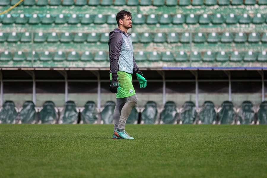 Matheus Cavichioli é o goleiro da Chape