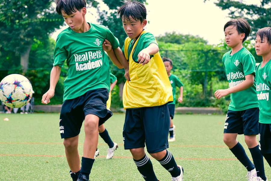 El Betis expande su presencia internacional y metodología en Japón