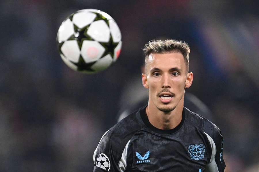 Grimaldo es uno de los referentes el Bayer-Leverkusen