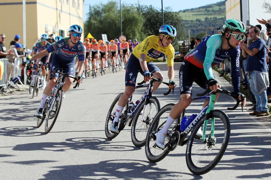 Ciclistas em prova no Algarve Ciclistas em prova no Algarve