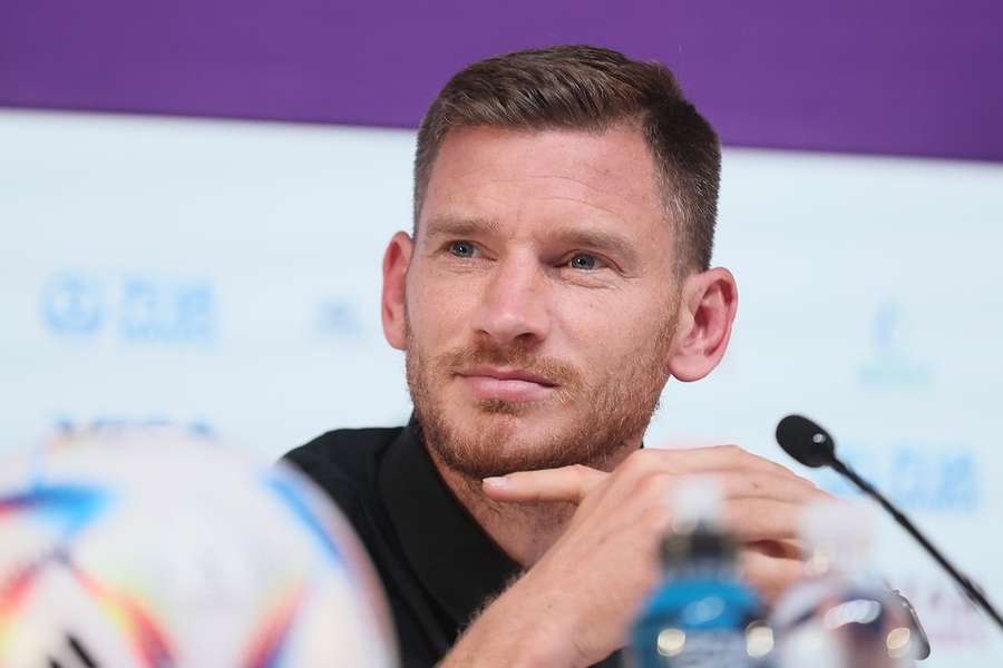 Jan Vertonghen staat de pers te woord in Qatar