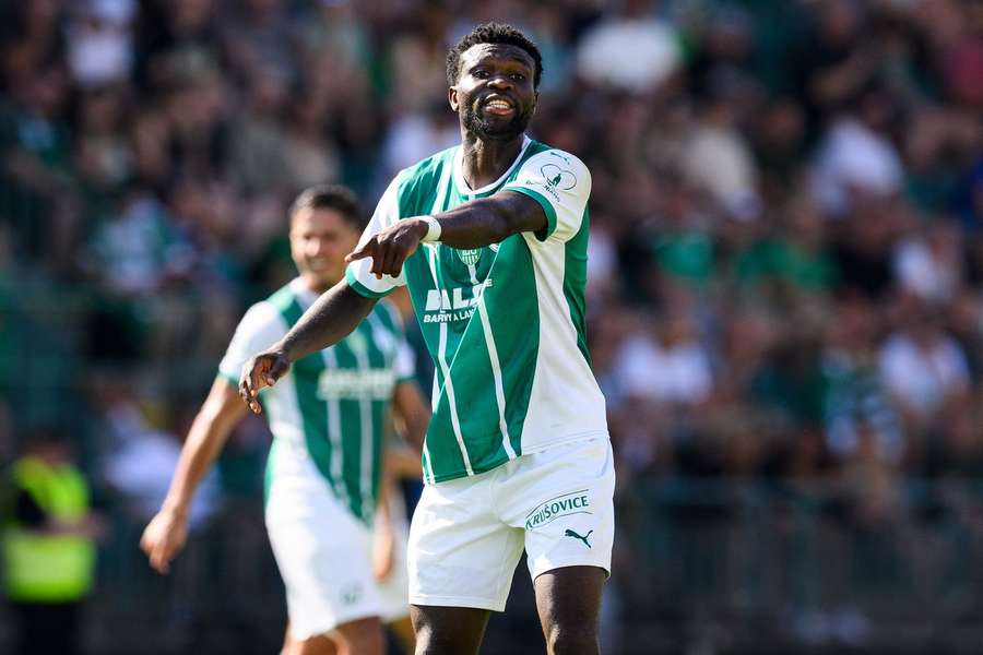 Okeke vynechá první zápas po reprezentační přestávce.