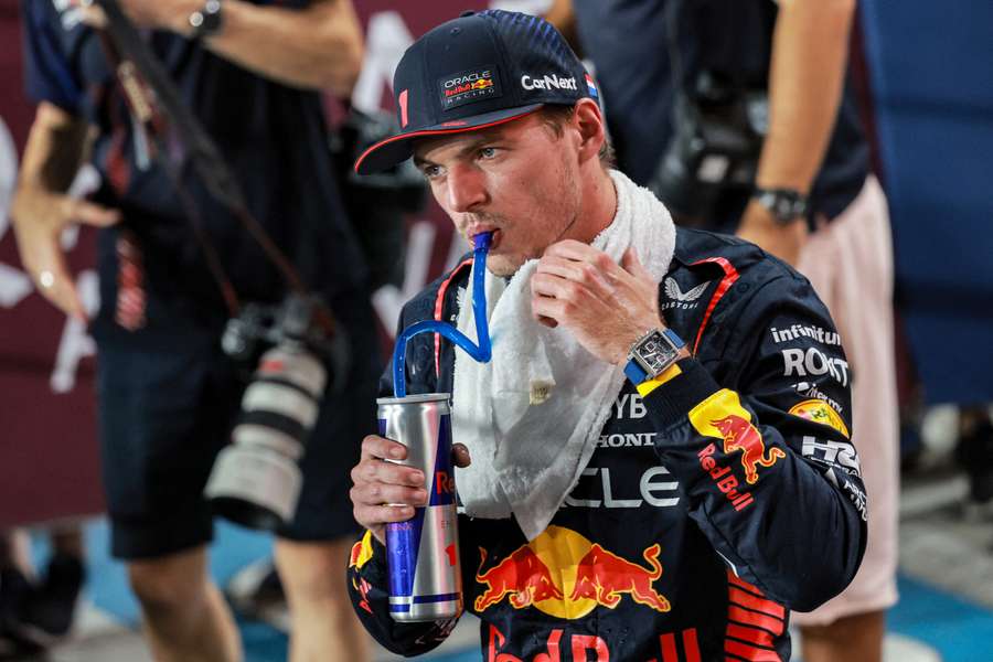 Verstappen superou primeiros perseguidores por quase meio segundo