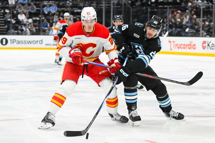 Honzek sa v NHL osmeľuje čoraz viac.