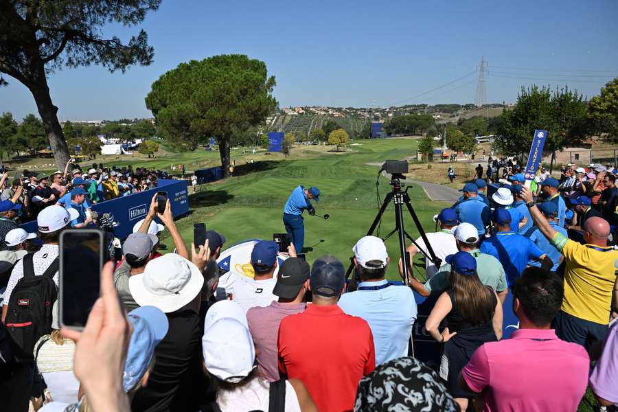 Europe's Swedish golfer, Ludvig Aberg plays from the 14th tee during practice ahead of the 44th Ryder Cup 