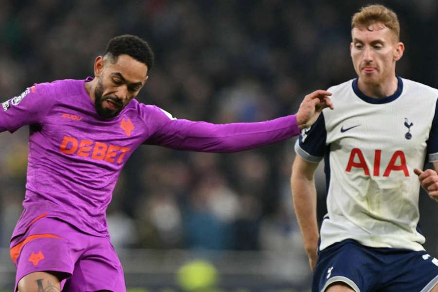 Matheus Cunha saiu no intervalo de Tottenham 2x2 Wolverhampton