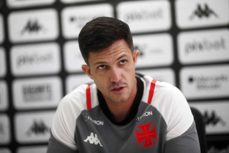 Fim da linha para Barbieri no Vasco Fim da linha para Barbieri no Vasco