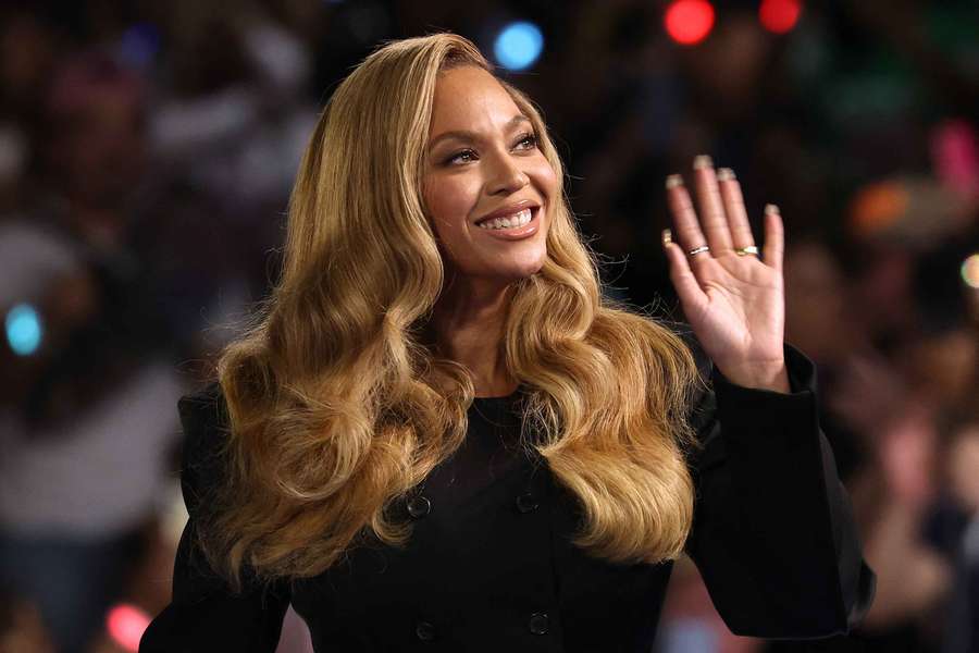 Beyonce will headline an NFL Christmas Day half-time show in 2024