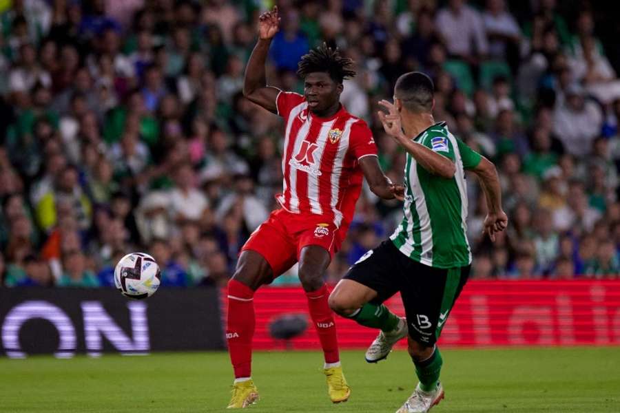 Almería gallop out of stalls to overcome Girona