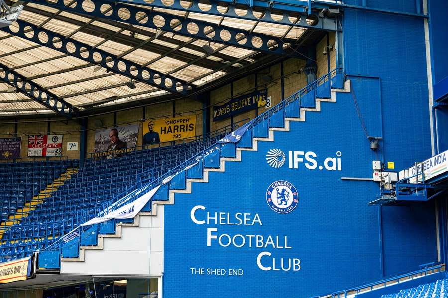 Chelsea, amendată cu 10 milioane de lire și interdicție de transfer suspendată de FA Chelsea, amendată cu 10 milioane de lire și interdicție de transfer suspendată de FA