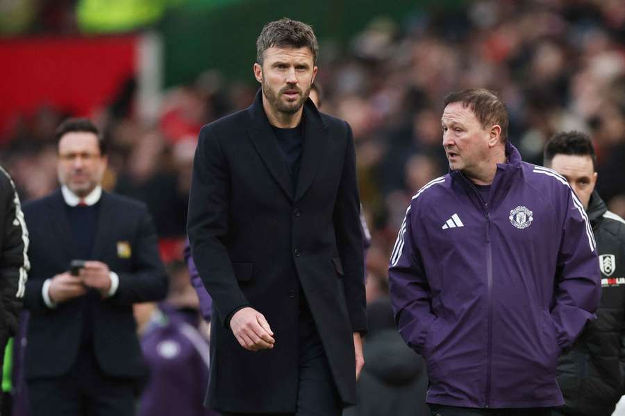 Carrick reveals: Holland grew up massive Man Utd fan!
