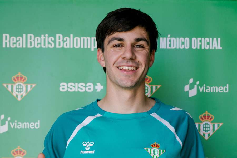 Gonzalo Petit com as novas cores