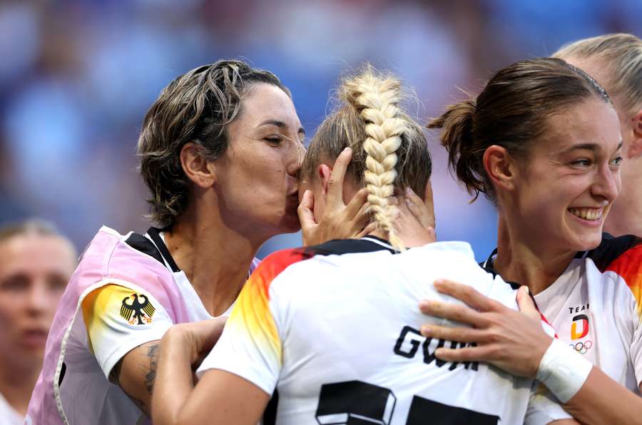 Die deutschen Damen haben Spanien 1:0 besiegt.