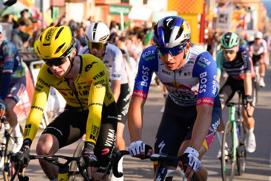 Lipowitz (r.) und Vingegaard bei der Katalonien-Rundfahrt Lipowitz (r.) und Vingegaard bei der Katalonien-Rundfahrt