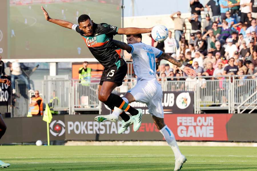 Juan Jesus e Mathías Olivera