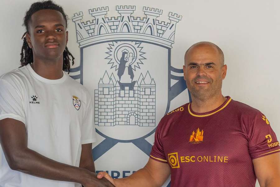 Jair Monteiro oficializado no Feirense Jair Monteiro oficializado no Feirense