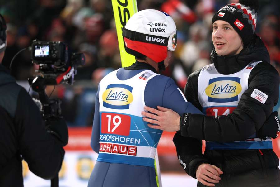 Kacper Tomasiak i Kamil Stoch wystąpią w konkursie duetów w Lahti