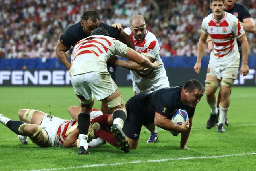 England toiled to a win over Japan