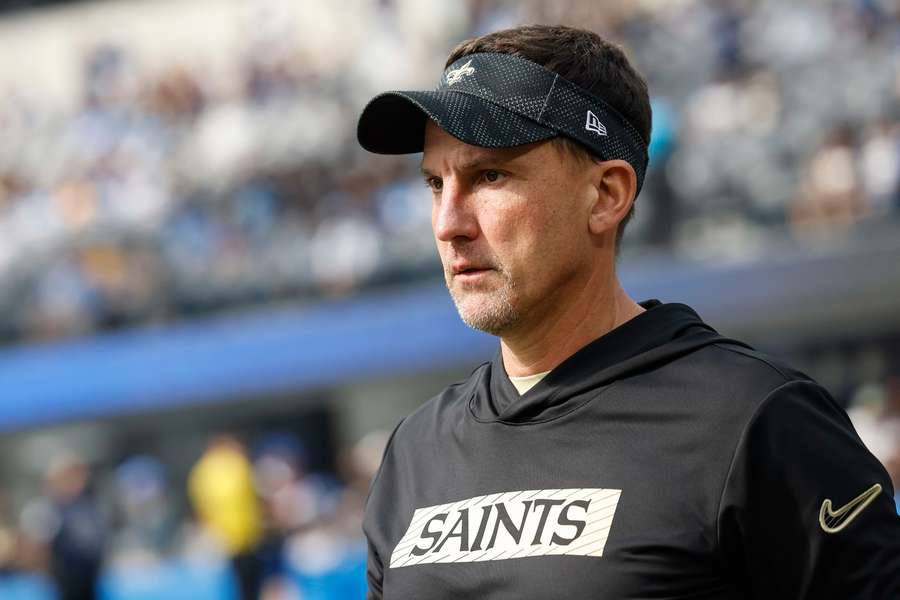 Dennis Allen foi demitido do cargo de técnico do New Orleans Saints após dois anos