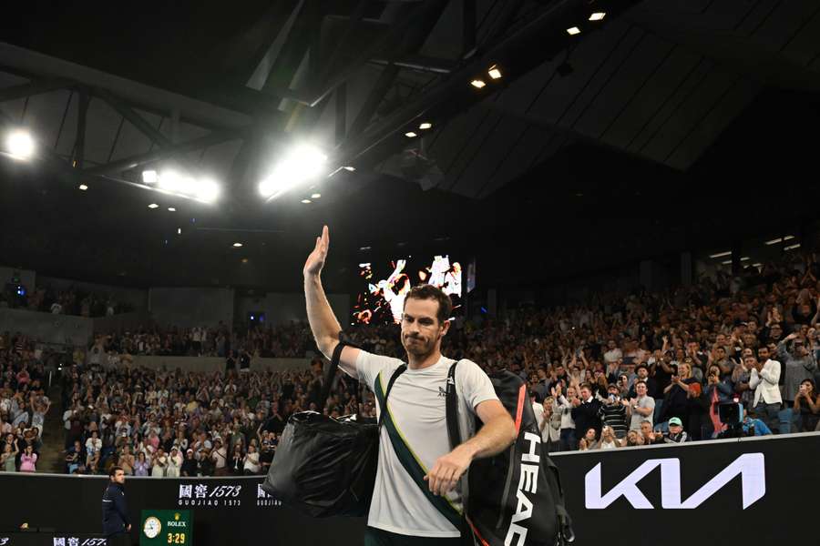 14 timers tennis og otte vabler: Hårdt kæmpende Andy Murray ude af Australian Open