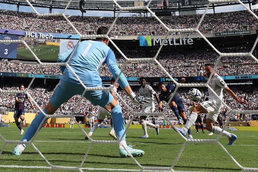 Gonçalo Ramos hace el 4-0 ante el Real Madrid