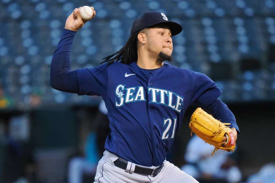 Mariners RHP Luis Castillo agrees to 5-year extension