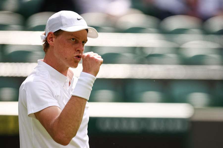 Top seed Sinner eases into Wimbledon second round