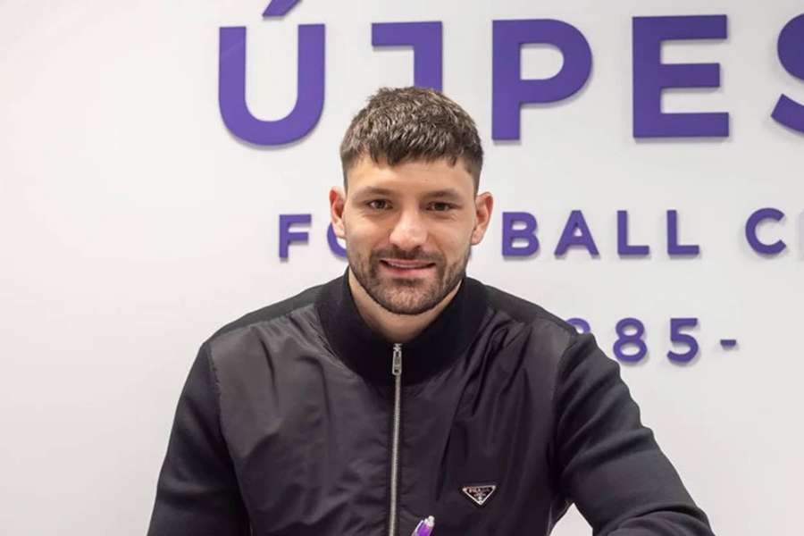 Stronati zůstává v Maďarsku.