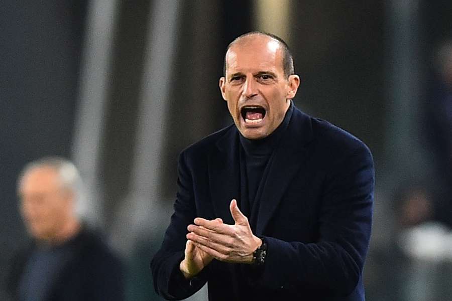 Juventus coach Massimiliano Allegri reacts