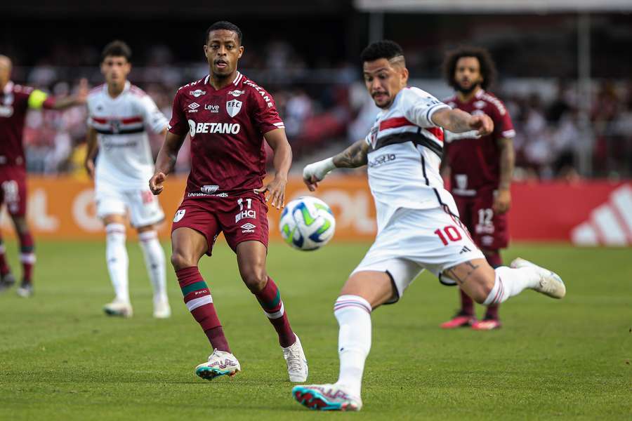 Luciano fez o gol da vitória são-paulina