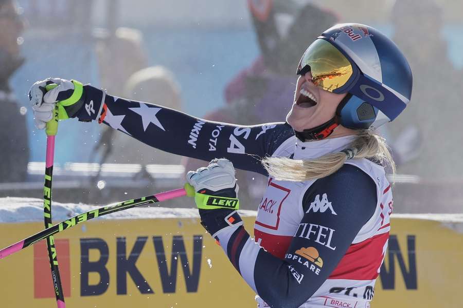 Pierwszy taki triumf od siedmiu lat! 41-letnia Lindsey Vonn wygrała zjazd w St. Moritz Pierwszy taki triumf od siedmiu lat! 41-letnia Lindsey Vonn wygrała zjazd w St. Moritz