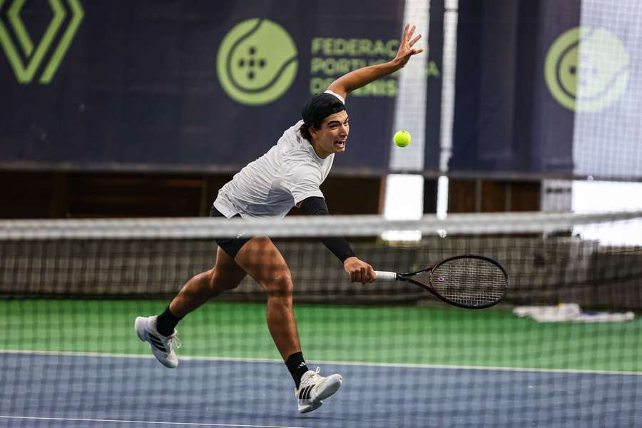 Henrique Rocha derrotado por Marco Trungelliti