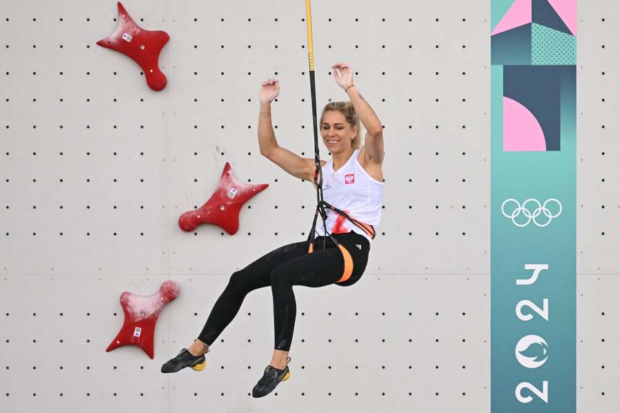 Aleksandra Mirosław é campeã olímpica de escalada