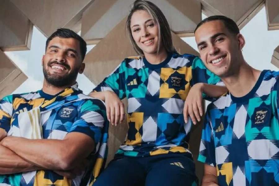 Uniforme da Adidas gerou crise diplomática e acirrou disputas entre marroquinos e argelinos