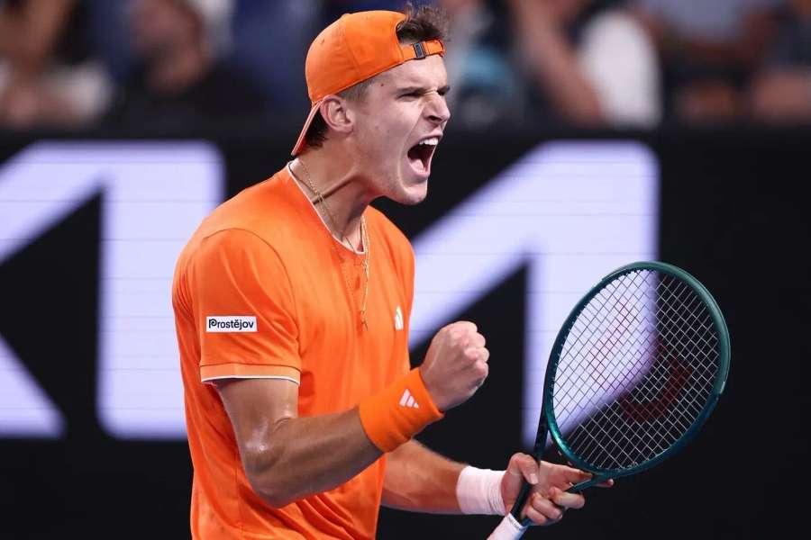 Jakub Menšík zná svého úvodního soupeře v Monte Carlu.