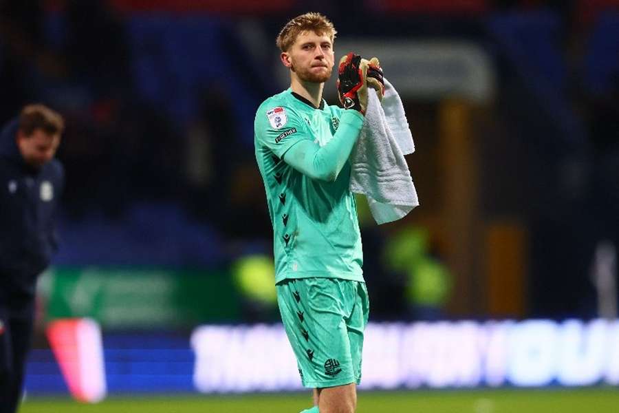 Chelsea recall Sharman-Lowe from outstanding Bolton loan