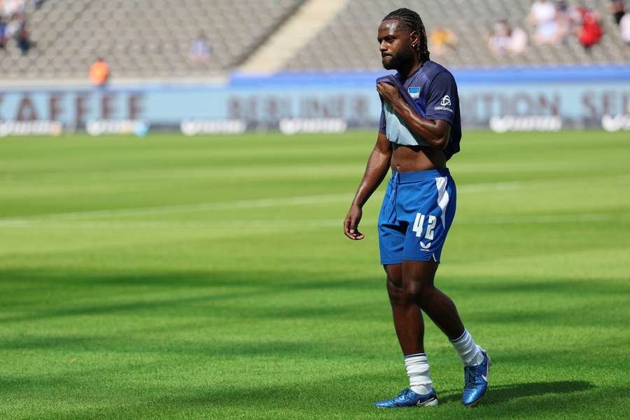 Zeefuik flog gegen Heidenheim vom Platz Zeefuik flog gegen Heidenheim vom Platz