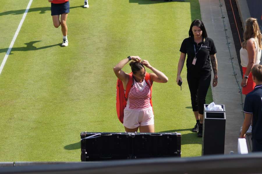 Sabalenka schleicht vom Center Court in Berlin